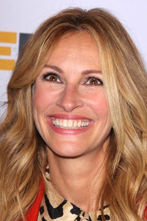 Julia Roberts has a healthy wide dental arch